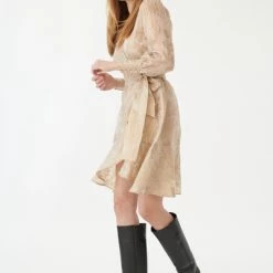 Dea Kudibal Jurken Vita NS Wrap Dress Yellow -Dea Kudibal Winkel da5f521d08fde18b46d5a782d44db41a