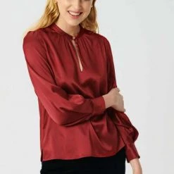 Dea Kudibal Longsleeve Shirts Shirts Red 11 Dea Kudibal Longsleeve Shirts Shirts Red -Dea Kudibal Winkel fb0aff83ef23f527f5ccf9e0a08ca9a2